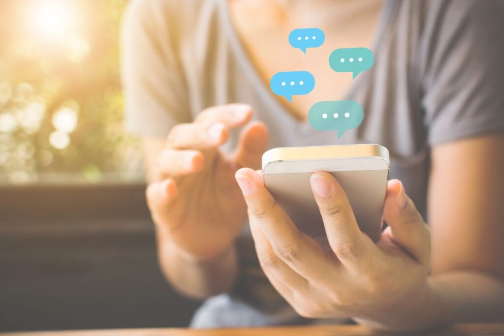 パーソナルジムNEXT茨木店にLINEで問い合わせをしている様子